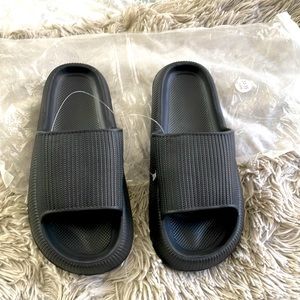 Cloud Cushion Slides